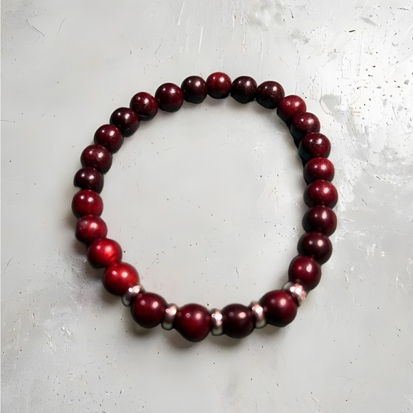 Men’s Elegant Red Beaded Bracelet - Picture 1 of 2